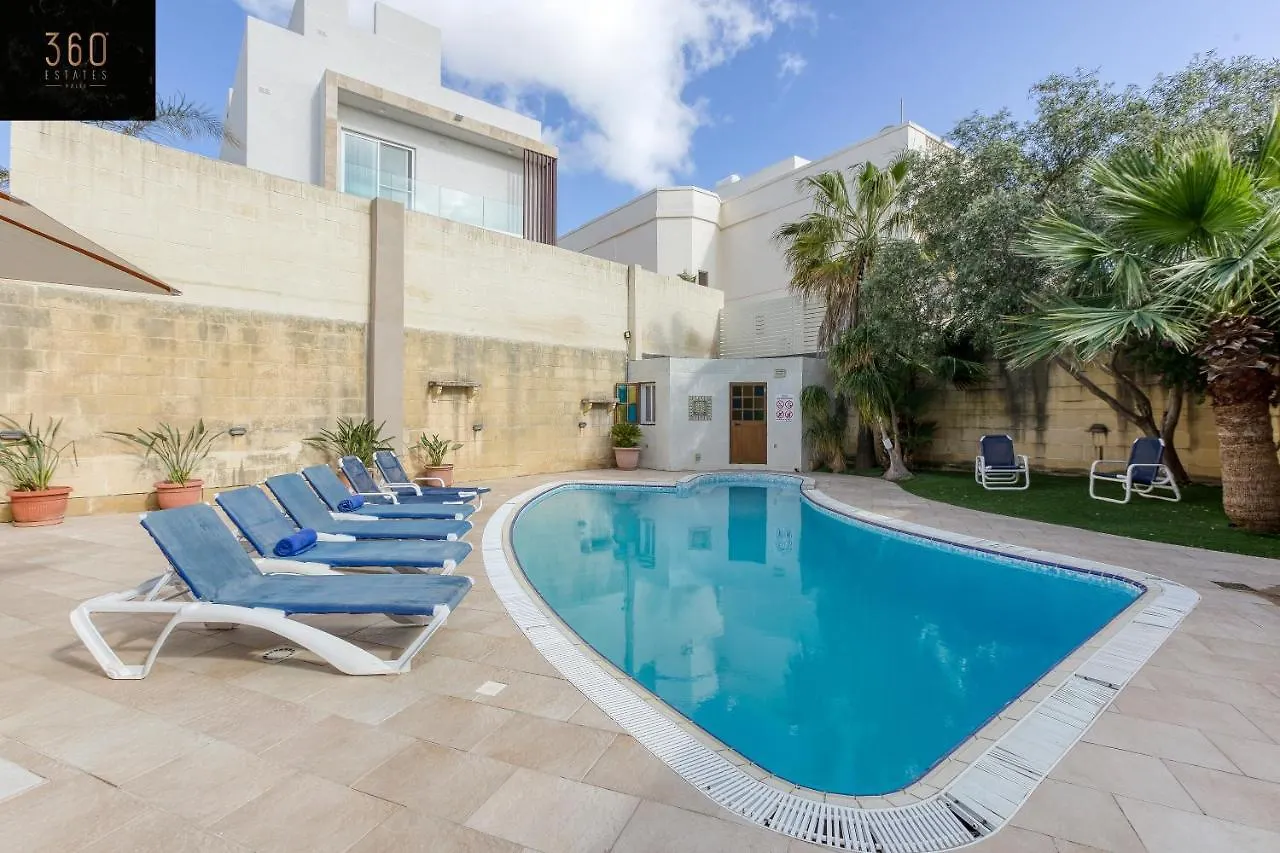 Apartment A Beautiful 4Br Villa With Private Pool & Deck By 360 Estates Naxxar
