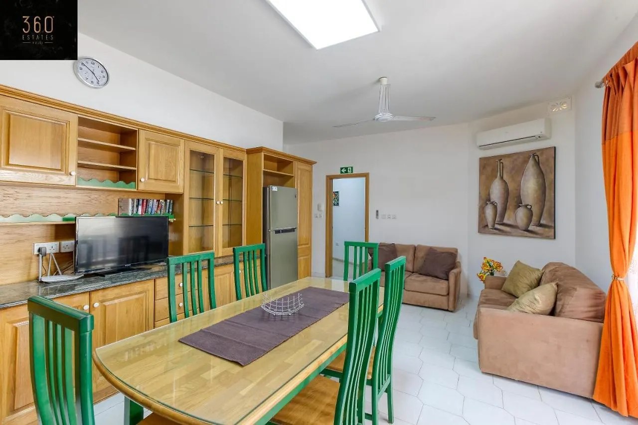 A Beautiful 4Br Villa With Private Pool & Deck By 360 Estates Naxxar Apartment