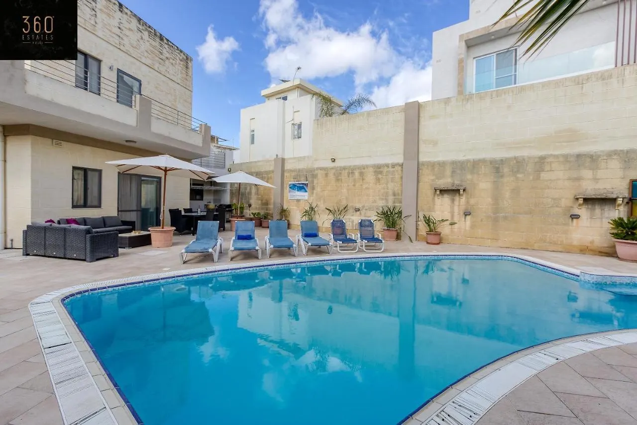 A Beautiful 4Br Villa With Private Pool & Deck By 360 Estates Naxxar Apartment