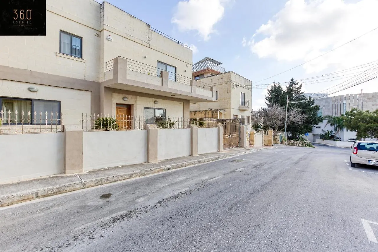 Apartment A Beautiful 4Br Villa With Private Pool & Deck By 360 Estates Naxxar Malta