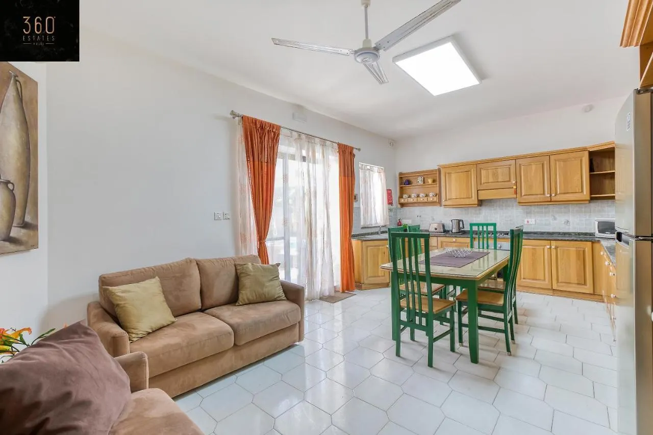 A Beautiful 4Br Villa With Private Pool & Deck By 360 Estates Naxxar