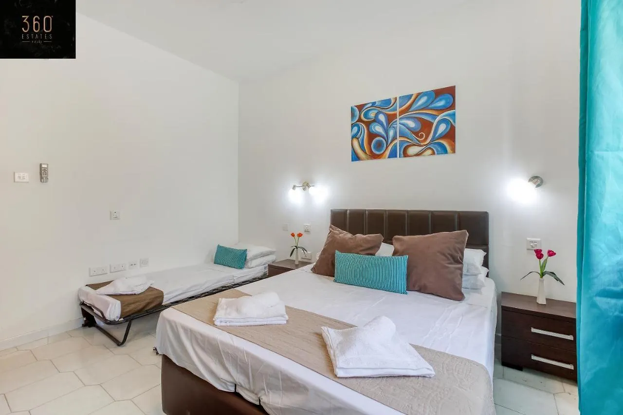Apartment A Beautiful 4Br Villa With Private Pool & Deck By 360 Estates Naxxar