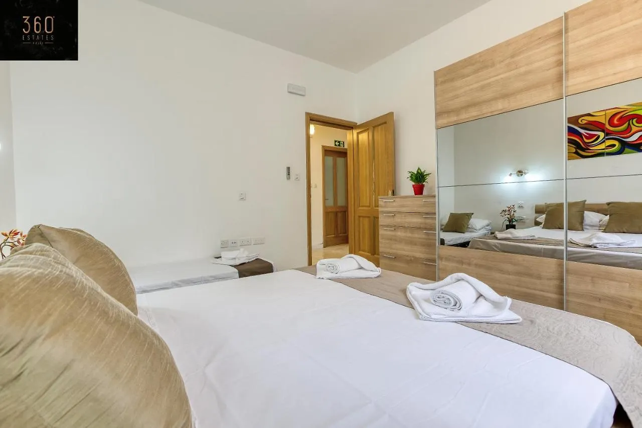 A Beautiful 4Br Villa With Private Pool & Deck By 360 Estates Naxxar Apartment