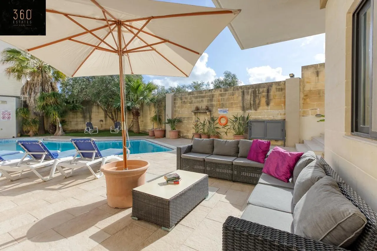 A Beautiful 4Br Villa With Private Pool & Deck By 360 Estates Naxxar Apartment