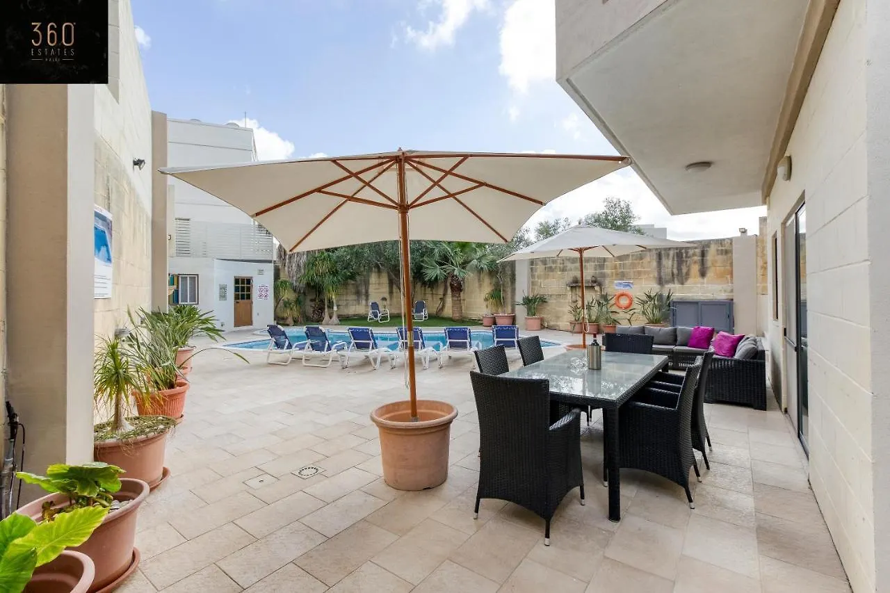 A Beautiful 4Br Villa With Private Pool & Deck By 360 Estates Naxxar Apartment