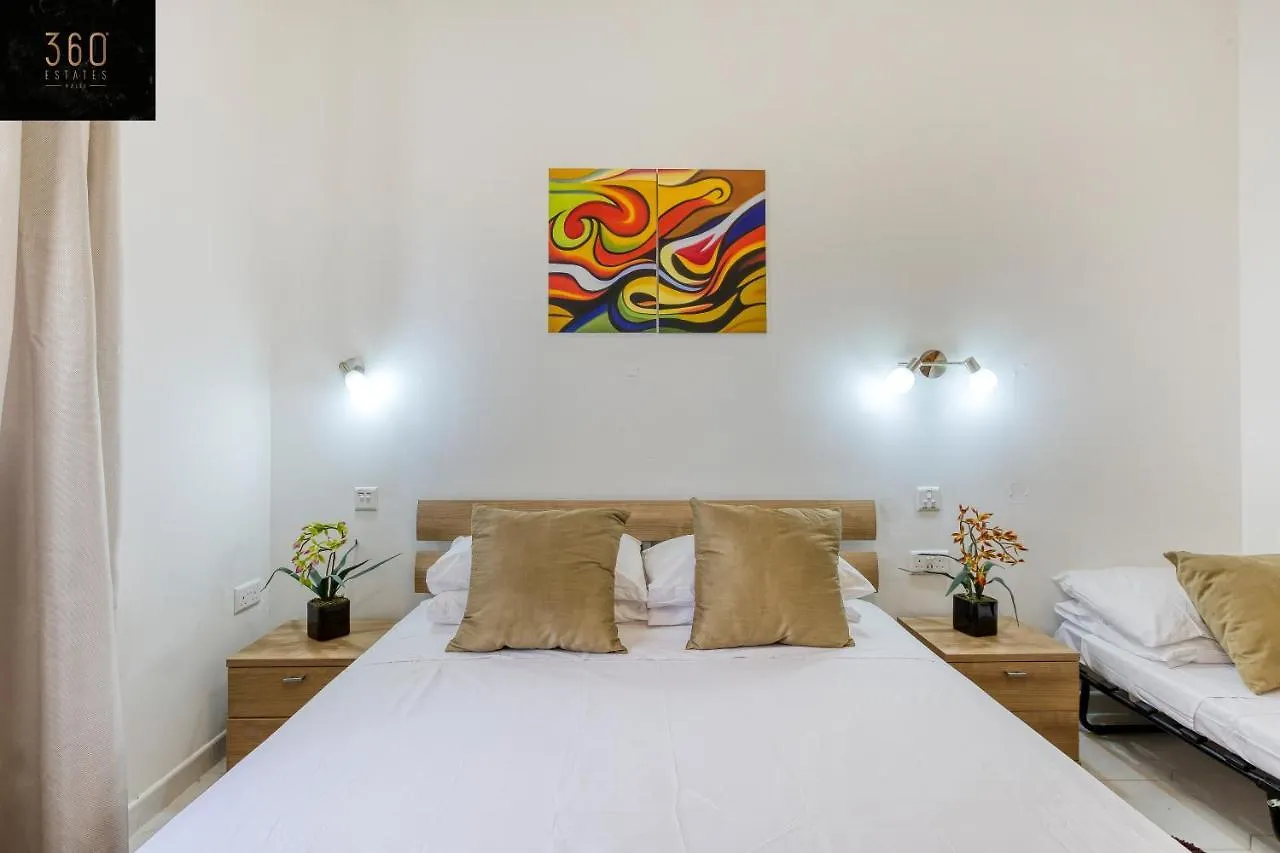 Apartment A Beautiful 4Br Villa With Private Pool & Deck By 360 Estates Naxxar